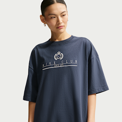 Nike Sportswear Classic Women's Oversized Short-Sleeve T-Shirt